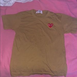 Army green and red cotton heart logo crew neck